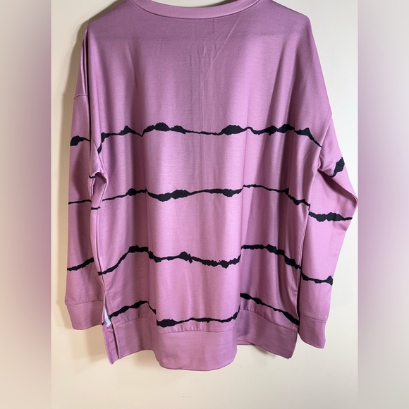 Pre-loved zipper pullover pink with black stripes great condition Size Medium - Picture 3 of 9